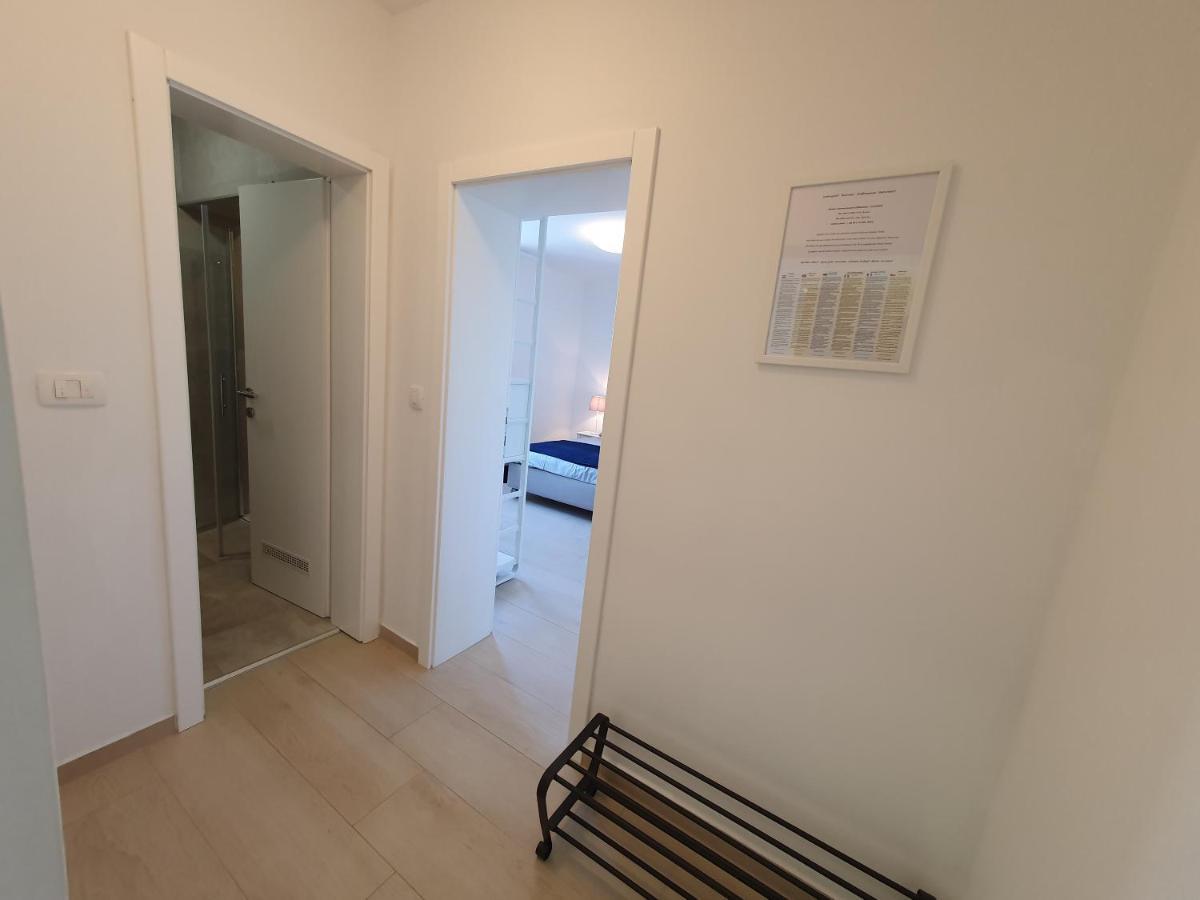 Apartmani Melanie Porec Exterior photo