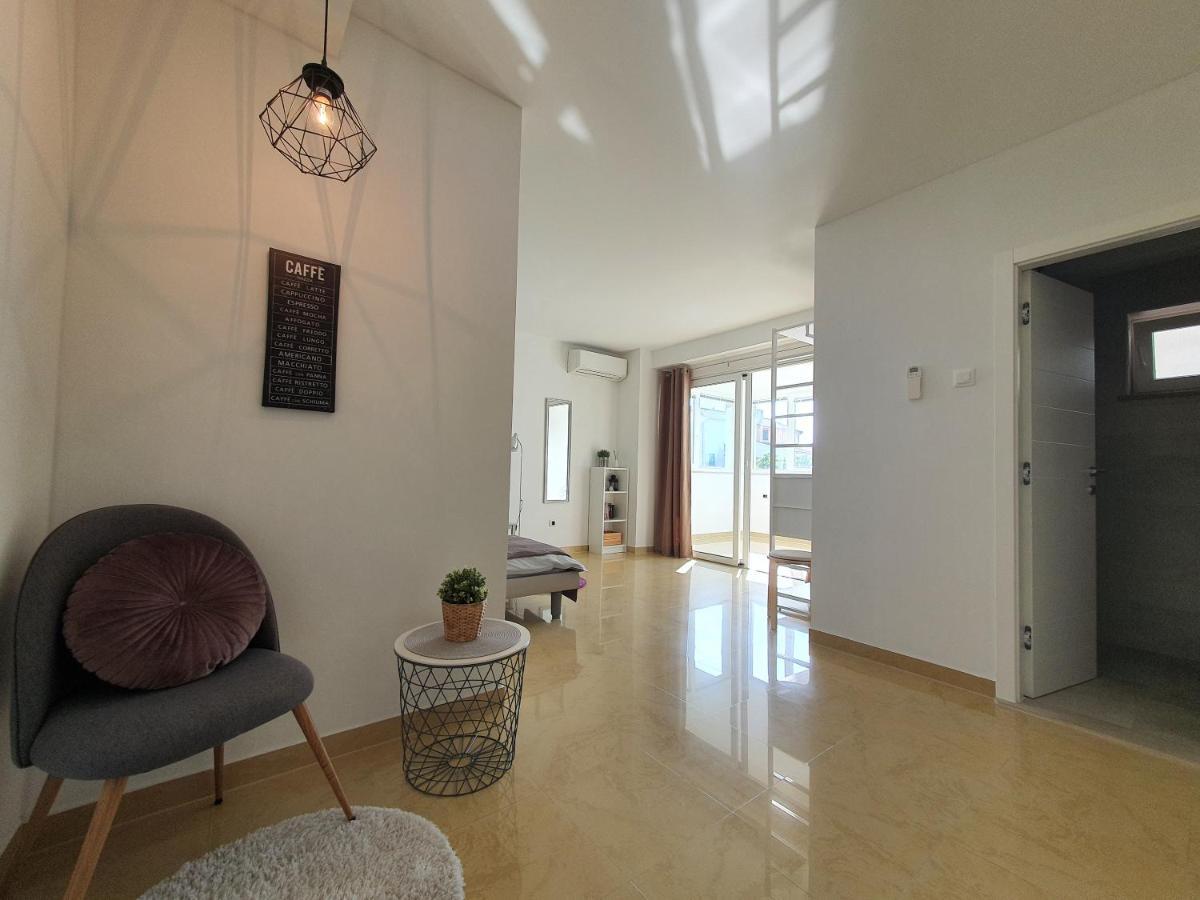 Apartmani Melanie Porec Exterior photo