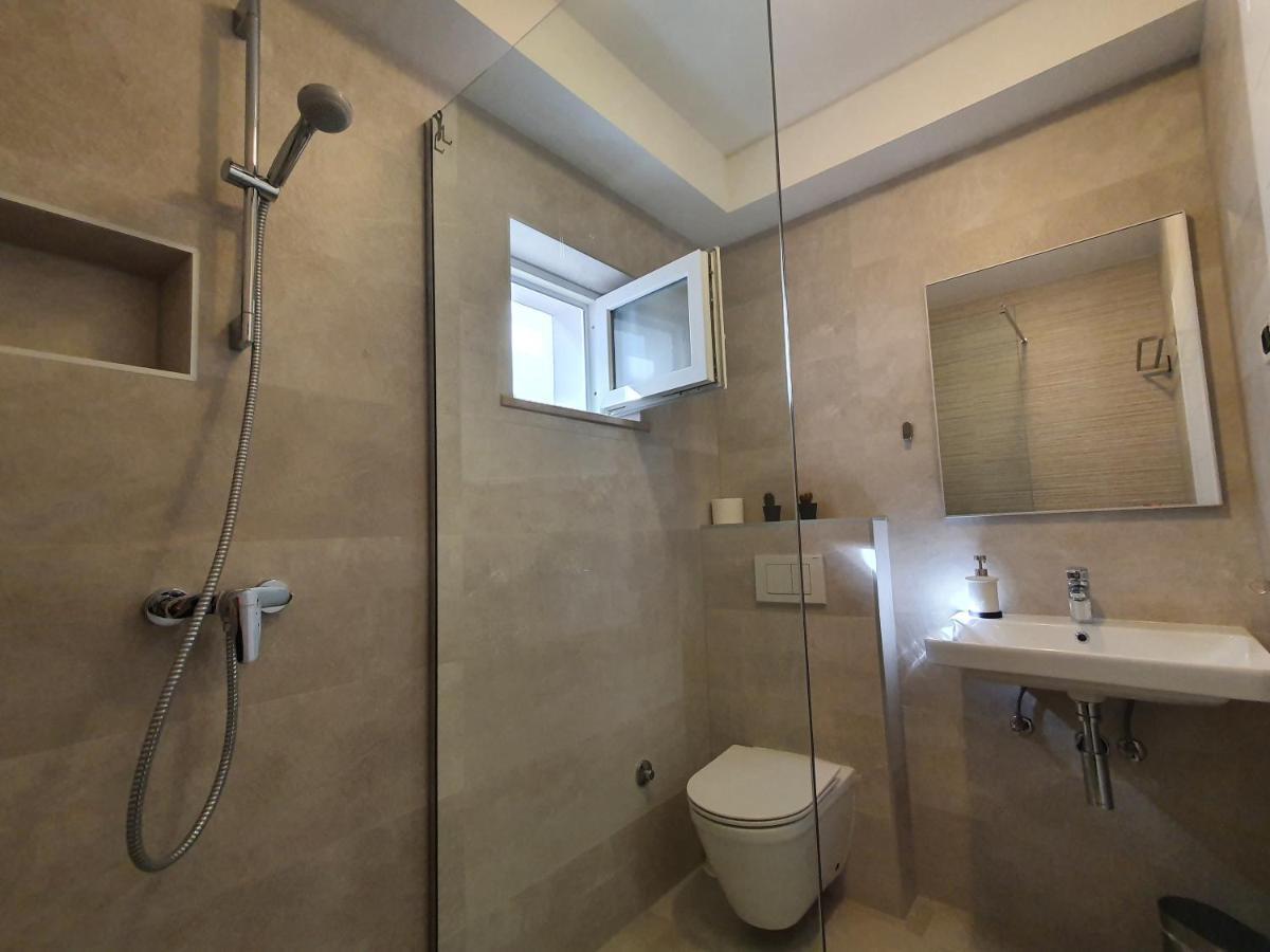 Apartmani Melanie Porec Exterior photo